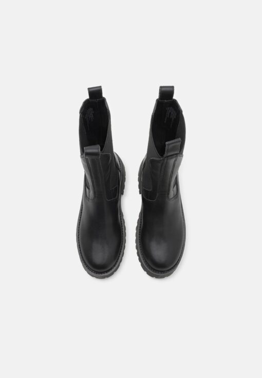 STEVE MADDEN DISCLOSE Black