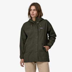 PATAGONIA Women’s Outdoor Everyday Rain Jacket Pine Needle Green