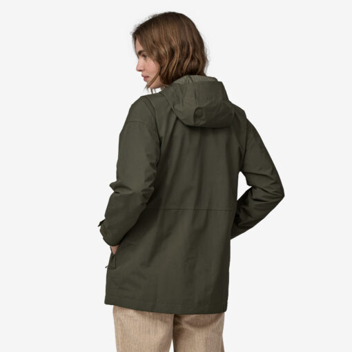 PATAGONIA Women’s Outdoor Everyday Rain Jacket Pine Needle Green